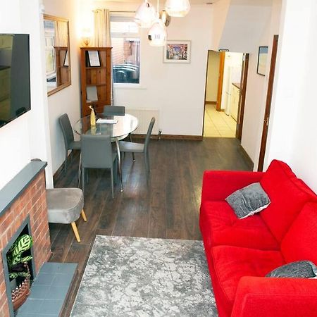 Cheerful 2 Bedroom House In The Heart Of Belfast Exteriör bild