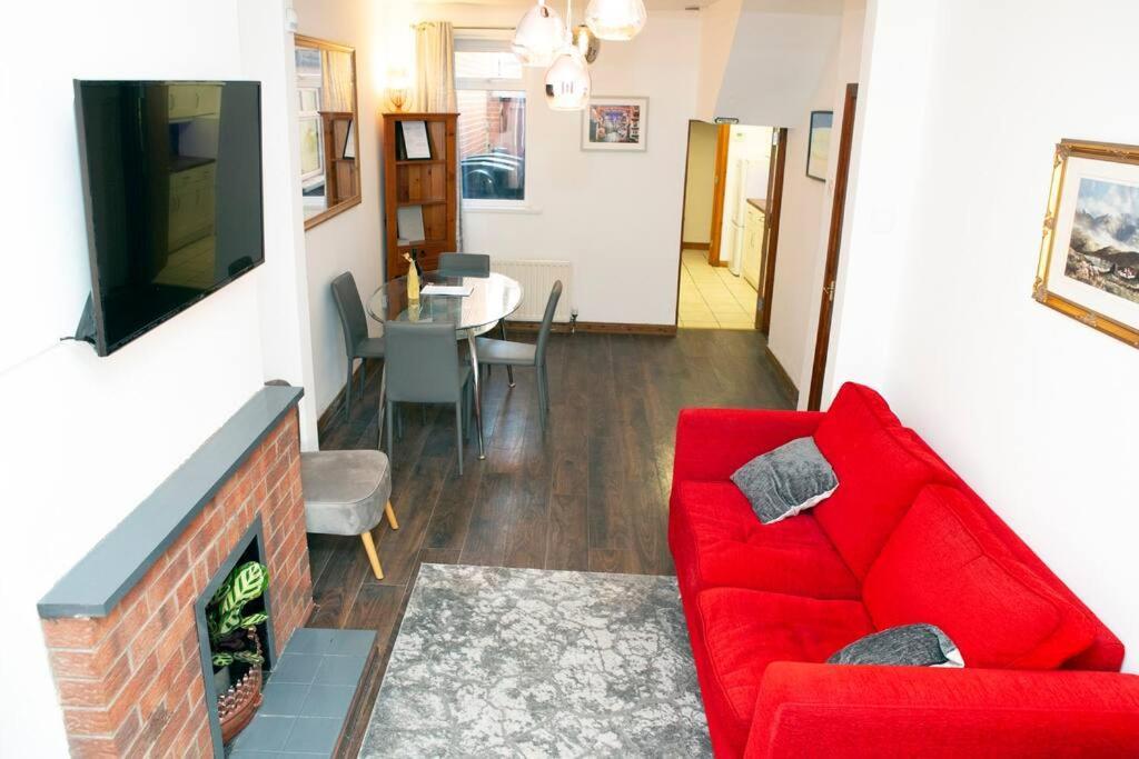 Cheerful 2 Bedroom House In The Heart Of Belfast Exteriör bild